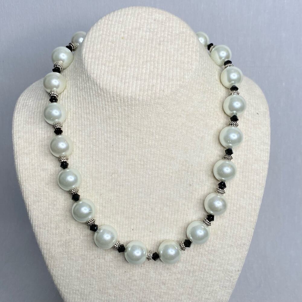 💎VLA Large Faux Pearl Ball Black Faceted Bead Silver Tone Rondelle Necklace